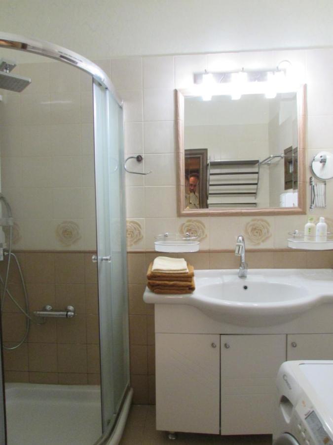 το σπιτι με την σπηλιά Ferienhaus *