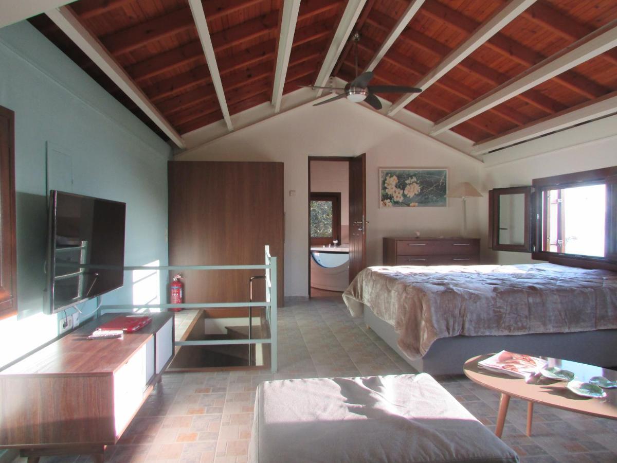 το σπιτι με την σπηλιά Ferienhaus *