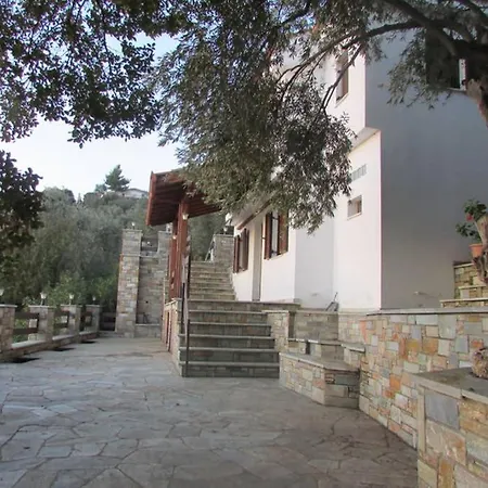 Το Σπιτι Με Την Σπηλιά Villa Platanias  Exterior photo